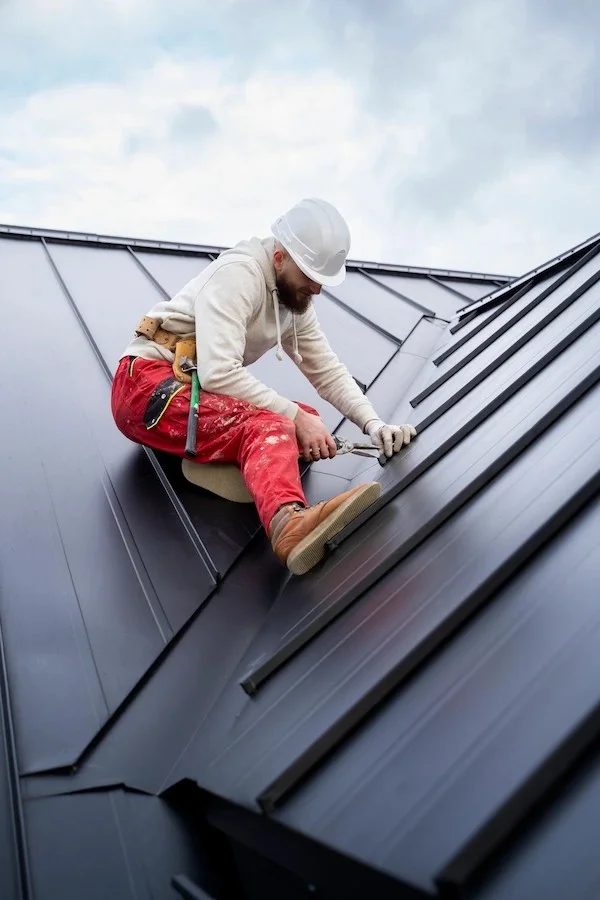 Standing-Seam Sheet — Eska Metal