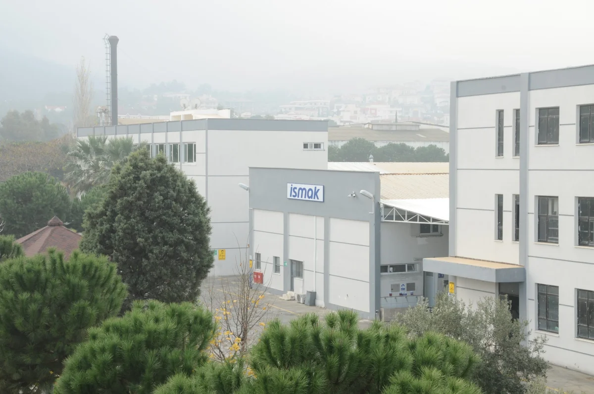 Radiator Manufacturing — İs-makine Isı Ürünleri