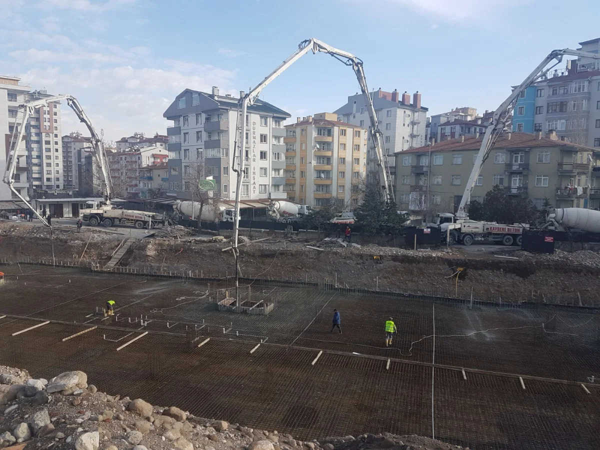 Foundation and excavation pour concrete — Kayseri Hazır Beton San. Tic. Ltd. Şti.