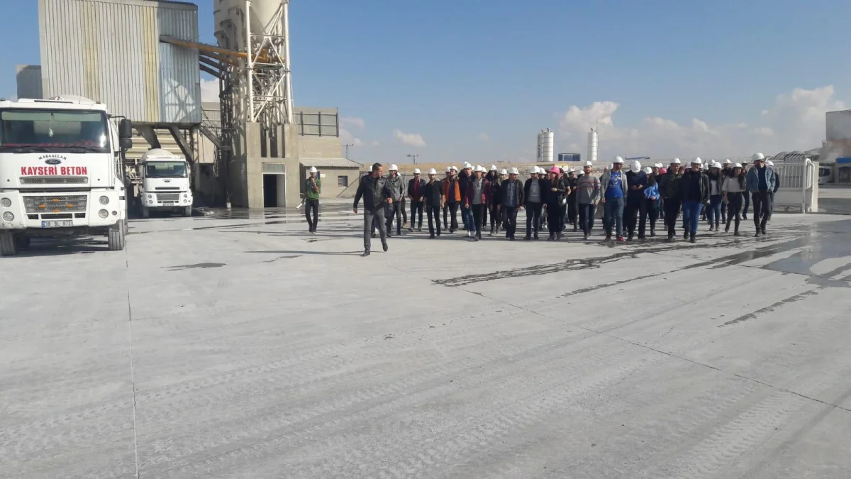 Site delivery by mixer truck — Kayseri Hazır Beton San. Tic. Ltd. Şti.