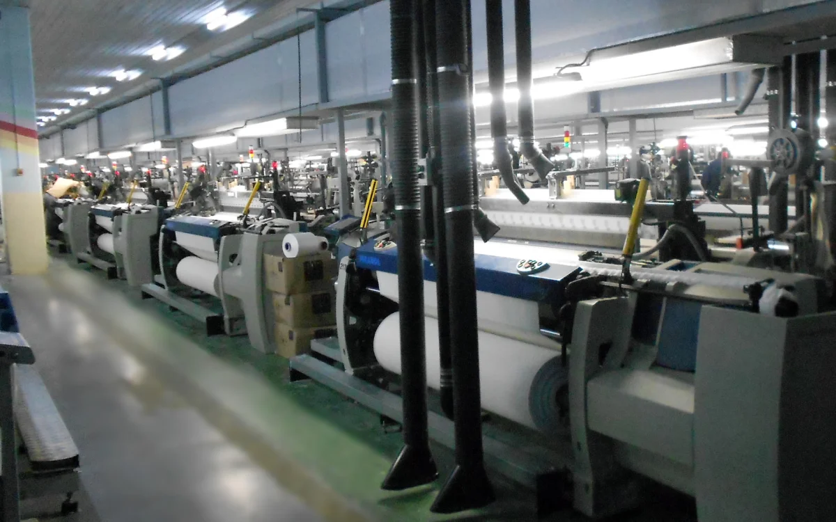 Continuous Weaving Production — Lutuf Mensucat