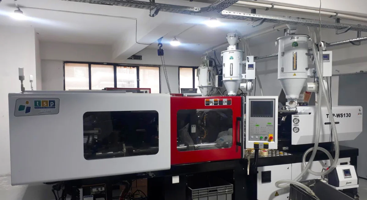 Kalıp İmalatı — Demirezen Makine Kalıp San. ve Tic. Ltd. Şti.
