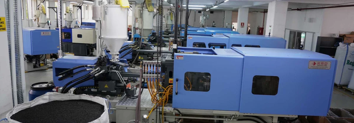 OEM plastic parts for battery manufacturers — Yunus Pazarlama Akü ve Malzemeleri