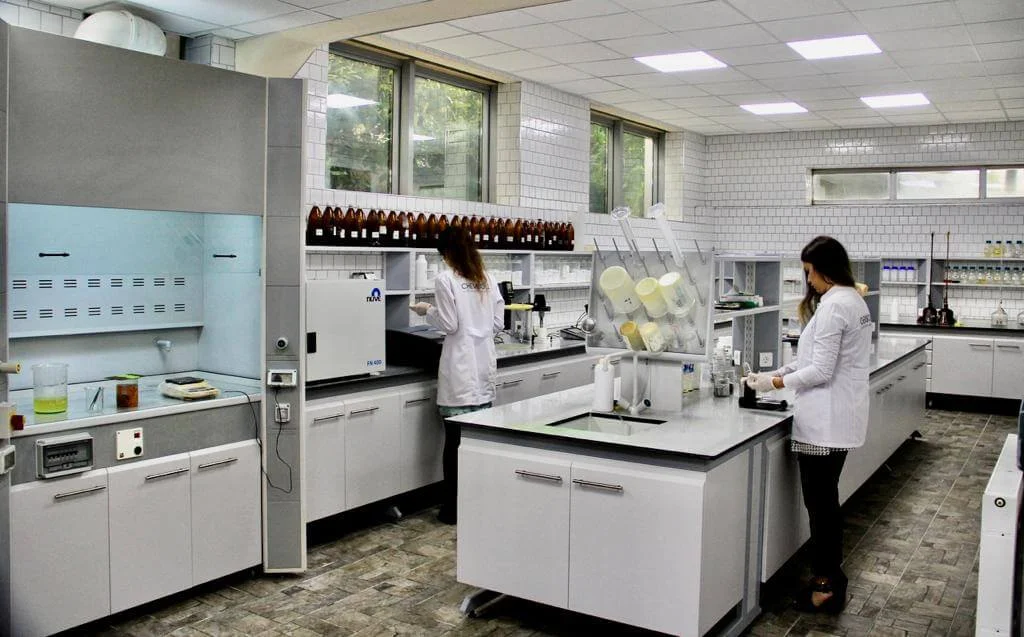 Laboratory and analysis services — Dorakim Endüstriyel Kimya ve Laboratuvar Hizmetleri San. Tic. A.Ş.