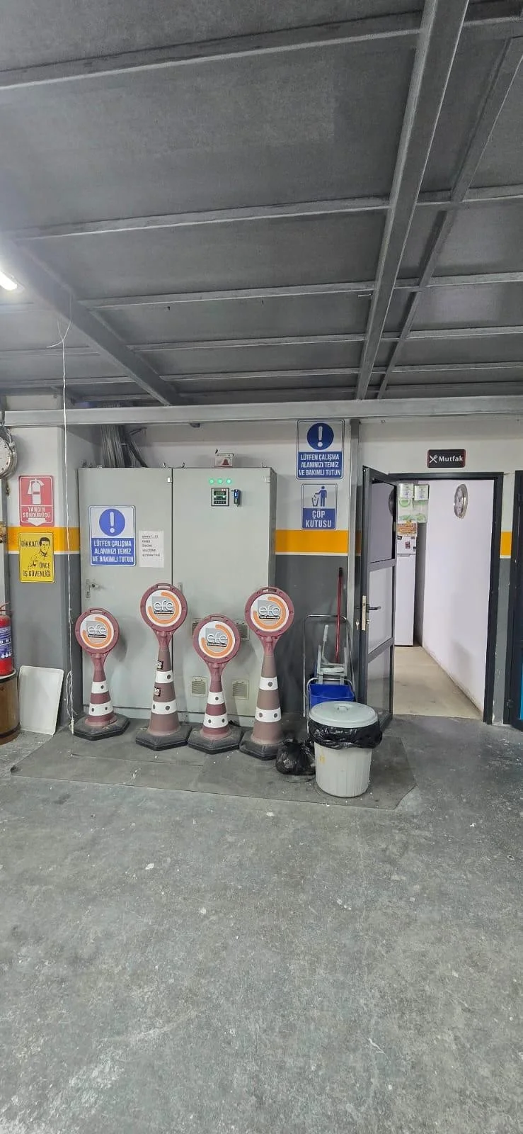 Custom POP/POSM Stand Design — Efe Teşhir Ekipmanları