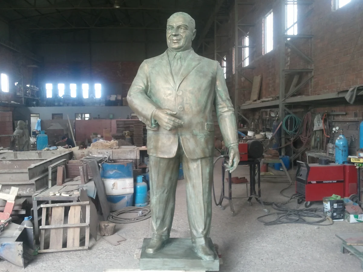 Bronze Sculpture Casting — Form Tasarım Uygulama Metal Sanayi Ticaret Ltd. Şti.
