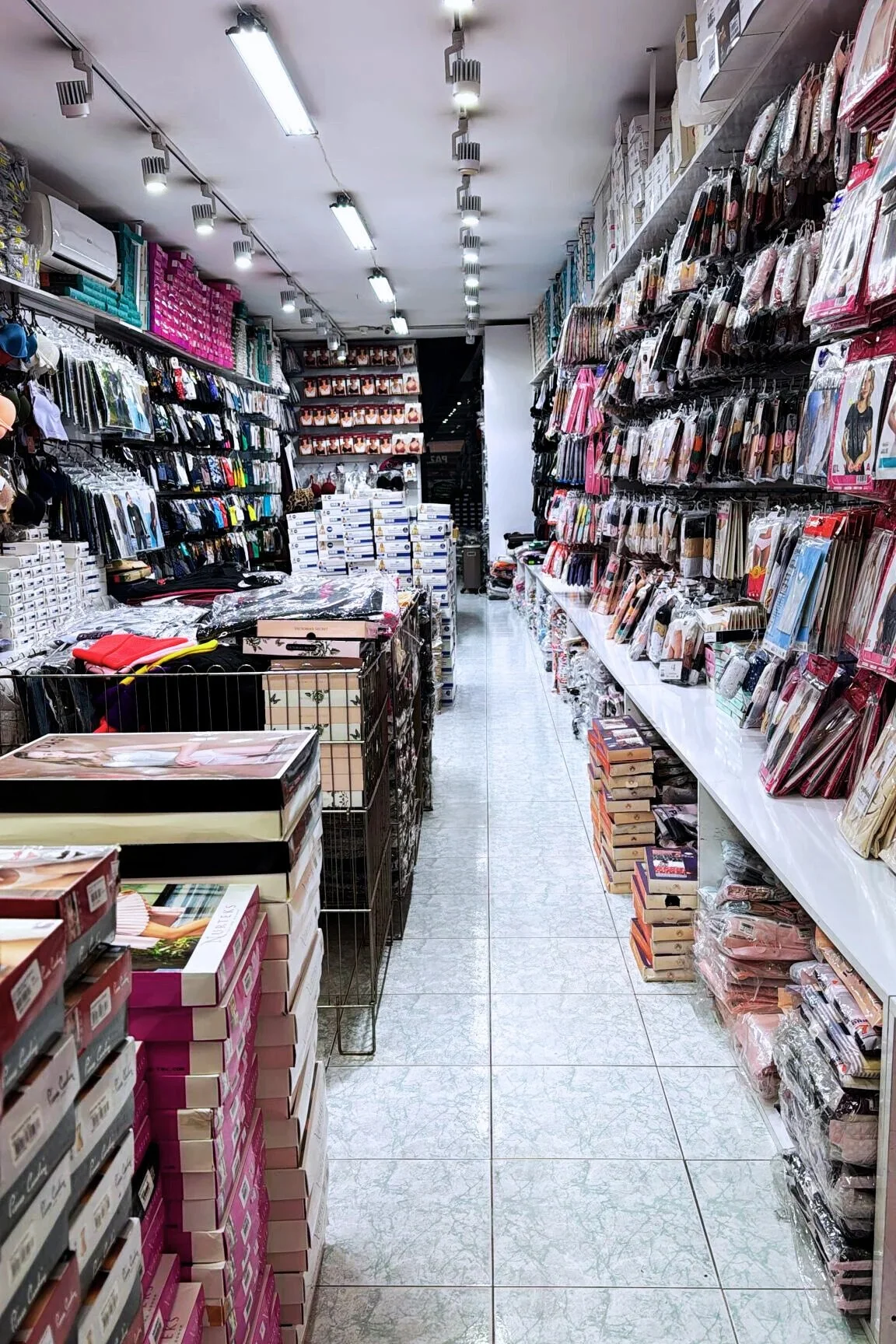 Custom OEM Socks Manufacturing — Gören Socks