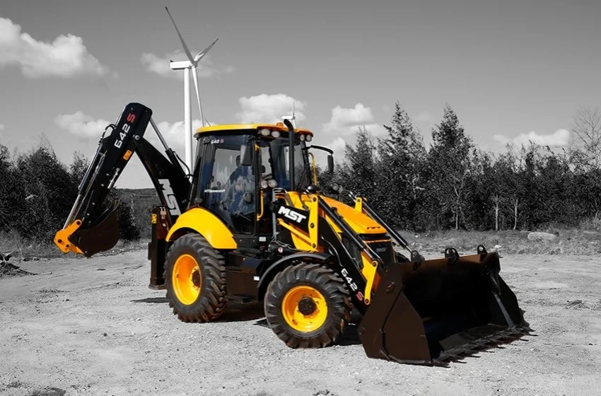 MST 642S Backhoe Loader — MST İş Makinaları