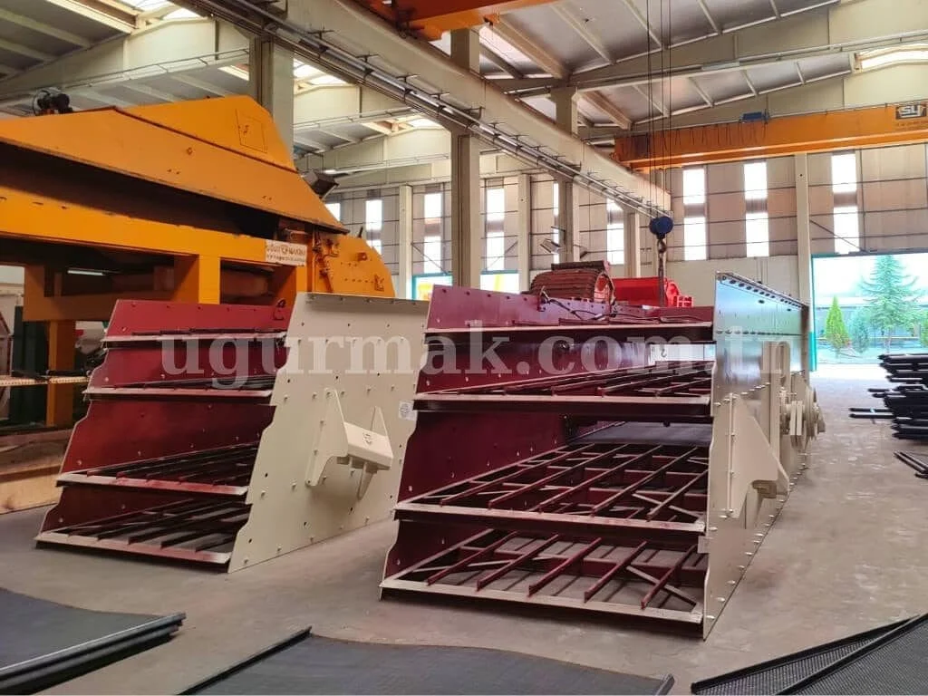 Eğimli Titreşimli Elek (UME) — Uğur Makina A.Ş. (uğurmak)