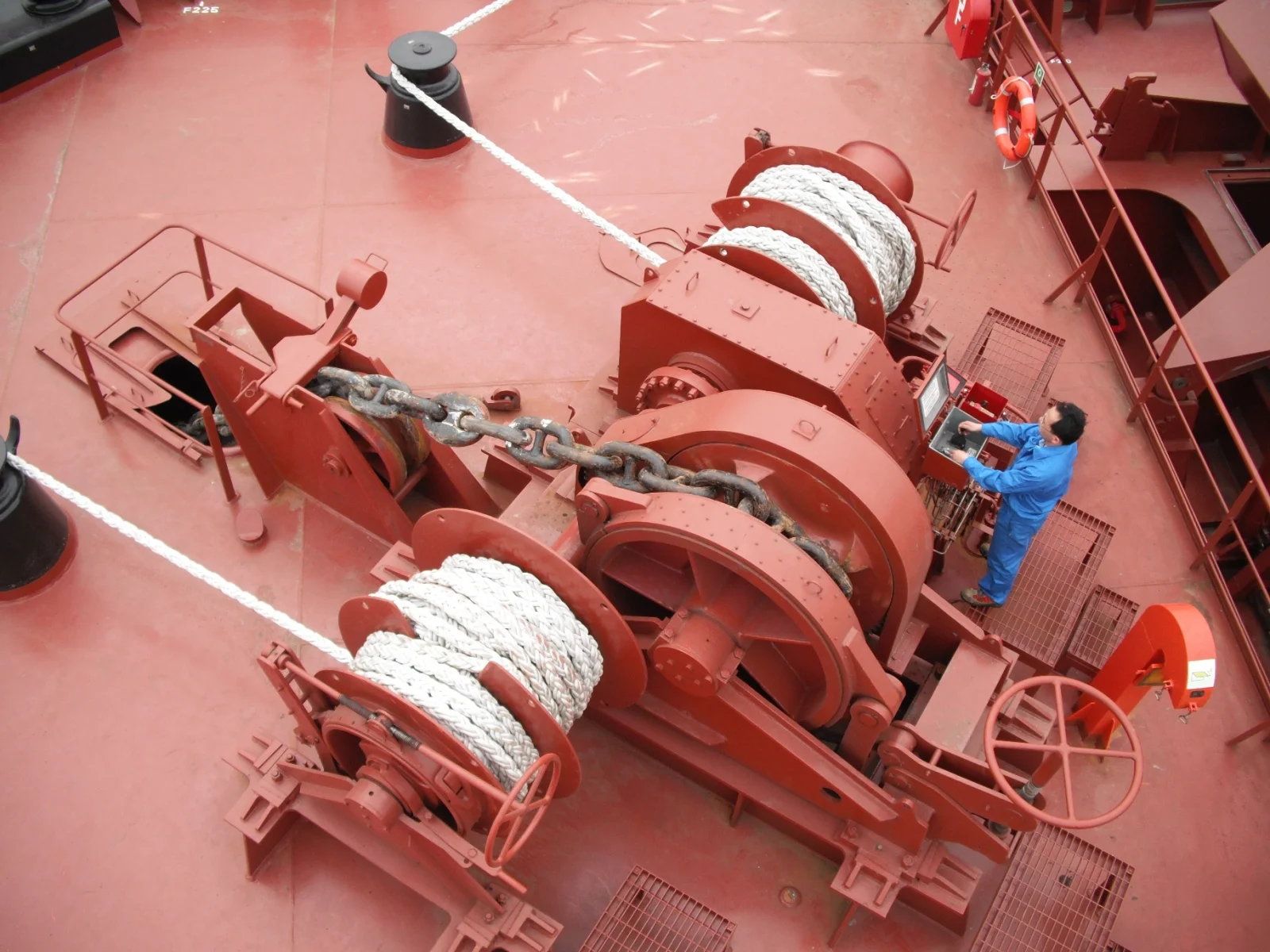 Mariner Ship's Equipment