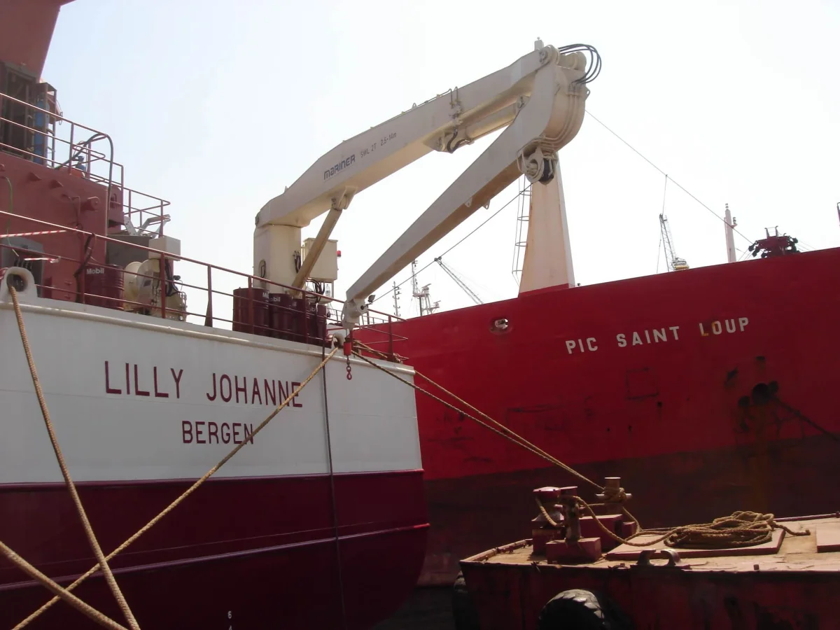 Gemi Vinçleri — Mariner Ship's Equipment