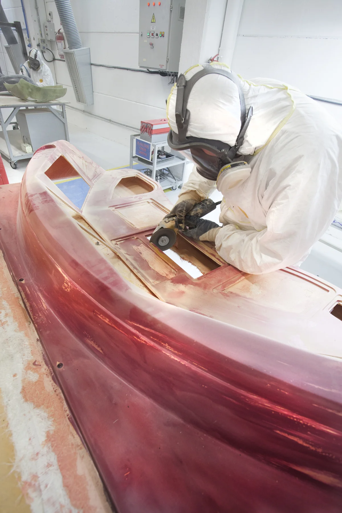 Automotive Composite Parts Manufacturing (SMC Press) — Sirena Marine Denizcilik San. Tic. A.Ş.