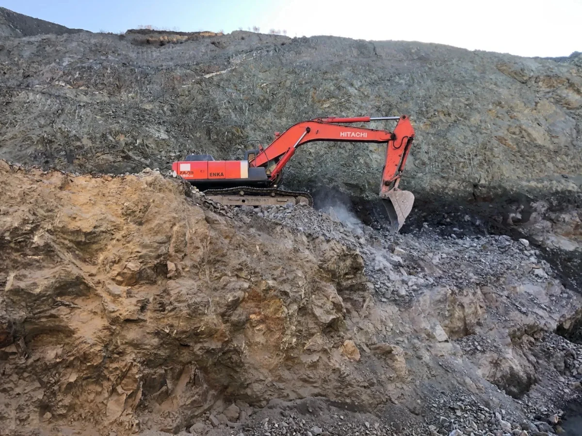 Endüstriyel Mineral Tedarik ve Pazarlama — Nova Minerals