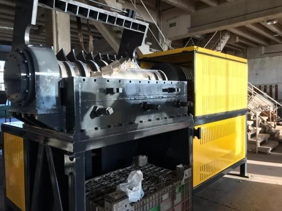 Single-Shaft Shredder — Esaslı Makina